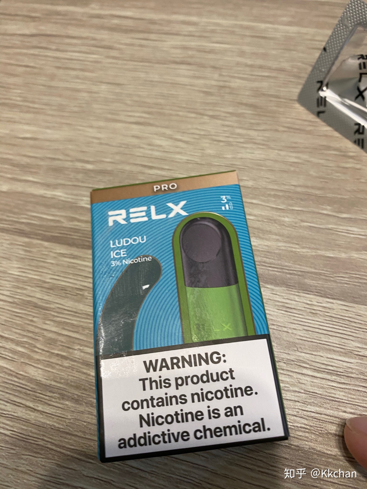 relx四代测评，悦刻烟弹在哪儿买便宜优惠？的简单介绍-第2张图片-电子烟烟油论坛